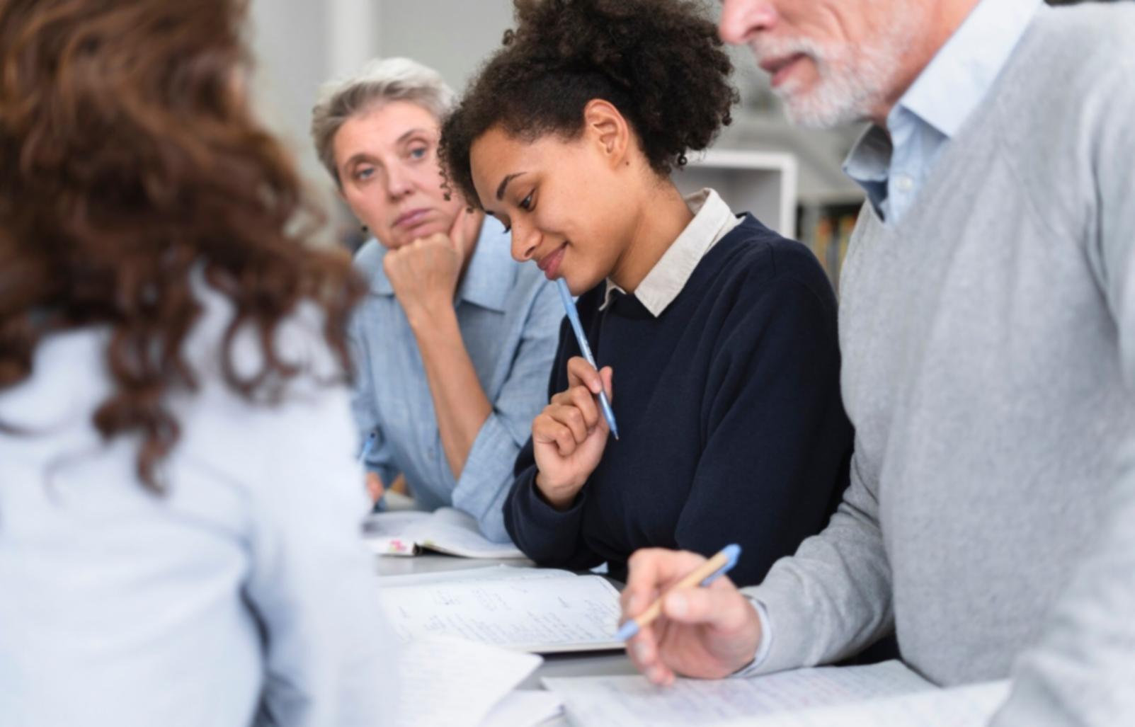 Professional learning environment with modern financial tools and resources